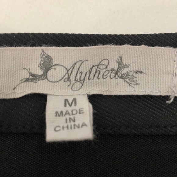 Alythed Black Skirt M - Picture 3 of 3